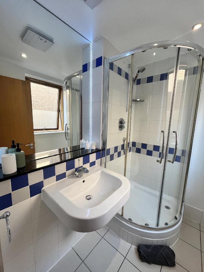 Spacious Mews Apartment, Clapham Londra Exterior foto