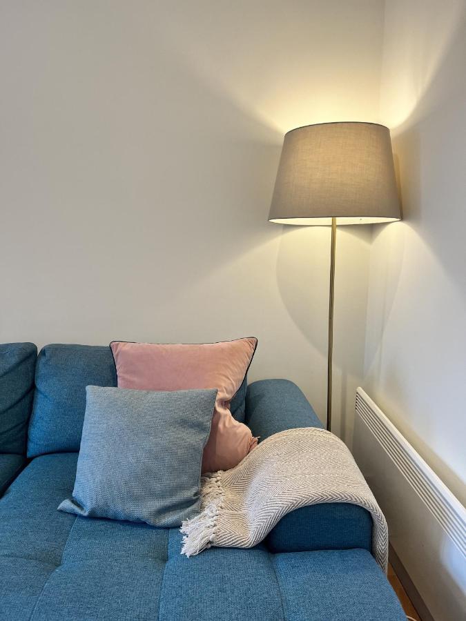 Spacious Mews Apartment, Clapham Londra Exterior foto